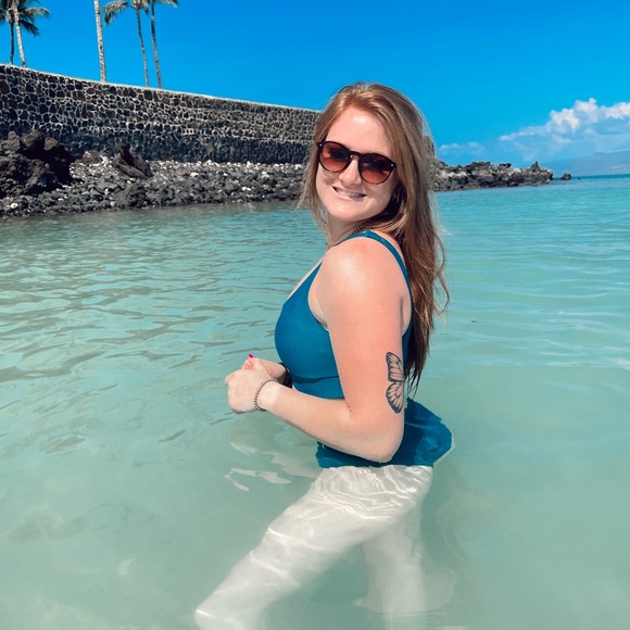 Meet your Posher, Hannah - Picture 1 of 1